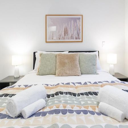 Ferienwohnung Modern City Living By Latimer Square, Cathedral Christchurch Exterior foto